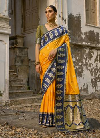 Looking These Festive Wear Saree in Fine Colored.These Saree And Blouse is Fabricated On Banarasi Silk.Its Beautified With Wevon Jari Designer.