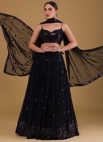 For A Designer Look,Grab These Lehenga Choli in Fine Colored.These Lehenga And Blouse Are Fabricated On Georgette Pair With Dupatta Are Georgette.Its Beautified With Designer Sequance Embroidery Work.