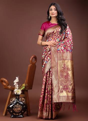 Garb These Party Wear Saree in Fine Colored.These Saree And Blouse is Fabricated On Lichi Silk.Its Beautified With Weavon Designer.