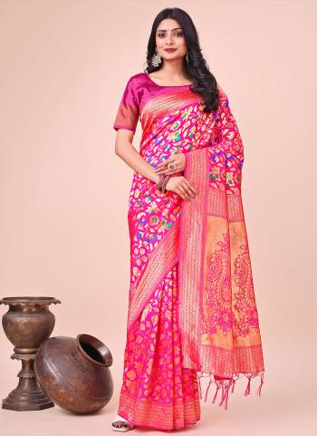 Garb These Party Wear Saree in Fine Colored.These Saree And Blouse is Fabricated On Lichi Silk.Its Beautified With Weavon Designer.