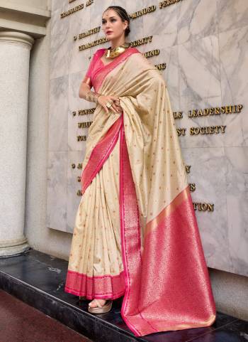 Looking These Party Wear Saree in Fine Colored.These Saree Are Soft Silk And Blouse is Fabricated On Soft Silk.Its Beautified With Jari Weaving Rich Pallu Designer.