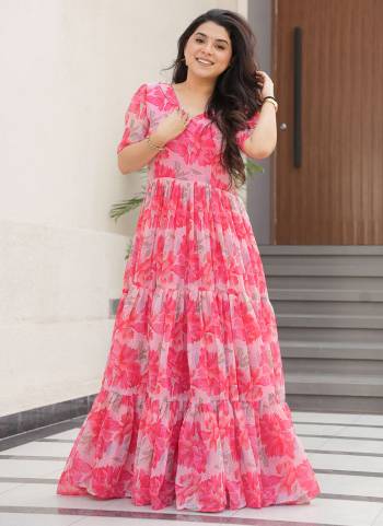 Garb These Beautiful Looking Party Wear Readymade Long Gown.These Gown is Fabricated On Faux Georgette.Its Beautified With Designer Printed.