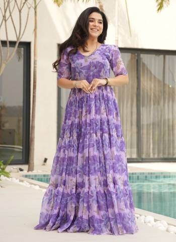 Garb These Beautiful Looking Party Wear Readymade Long Gown.These Gown is Fabricated On Faux Georgette.Its Beautified With Designer Printed.