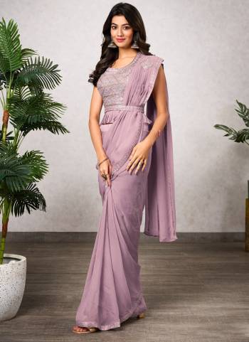 Attrective Look These Party Wear Ready To Wear Saree in Fine Colored.These Saree And Blouse is Fabricated On Shimmer Georgette.Its Beautified With Designer Embroidery Work Blouse.