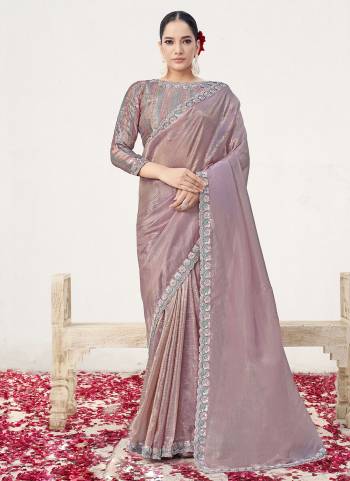 Look Attractive These Designer Party Wear Saree in Fine Colored.These Saree Are Crush Paper Silk And Blouse Brocade Jacquard is Fabricated.Its Beautified Fancy Desiger Work.