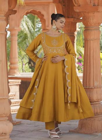 Looking These Suit in Fine Colored Pair With Bottom And Dupatta.These Top And Bottom Are Fabricated On Vichitra Silk Pair With Vichitra Silk Dupatta.Its Beautified With Designer Embroidery Work .