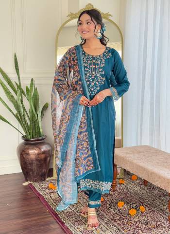 Looking These Suit in Fine Colored Pair With Bottom And Dupatta.These Top And Bottom Are Fabricated On Chanderi Pair With Linen Dupatta.Its Beautified With Designer Embroidery Work,Printed .