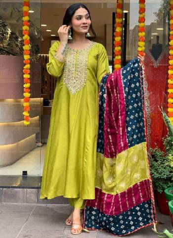 Garb These Suit in Fine Colored Pair With Bottom And Dupatta.These Top And Bottom Are Fabricated On Viscose Chanderi Pair With Jacquard Dupatta.Its Beautified With Designer Embroidery Work,Printed .
