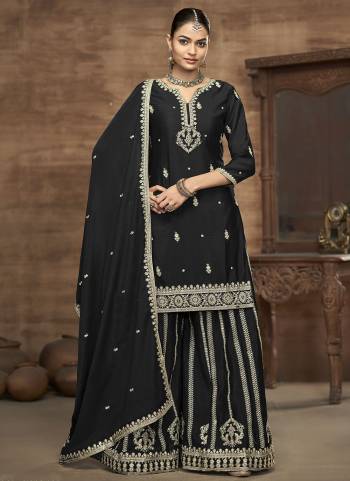 Looking These Beautiful Looking Fine Color Plazzo Suits.These Top Are Chinon And Dupatta Are Chinon And Bottom Chinon Fabricated.Its Beautified With Designer Embroidery Work.
