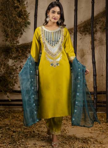 Attractive These Beautiful Party Wear Readymade Suits With Dupatta.These Suit is Fabricated On Top And Bottom Are Viscose Rayon And Organza Dupatta .Its Beautified With Designer Embroidery Work.