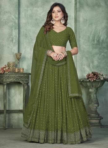 Grab These Party Wear Lehenga Choli in Fine Colored.These Lehenga Are Georgette Choli Are Georgette And Dupatta Are Fabricated On Georgette Pair.Its Beautified With Designer Sequance Embroidery Work.