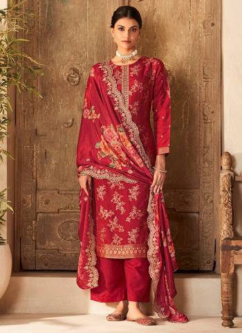 Garb These Party Wear Suit in Fine Colored Pair With Bottom And Dupatta.These Top Are Viscose Dola Silk And Dupatta Are Fabricated On Chinon Pair With Dull Santoon Bottom.Its Beautified With Wevon Jacquard Designe, Embroidery Work,Printed.