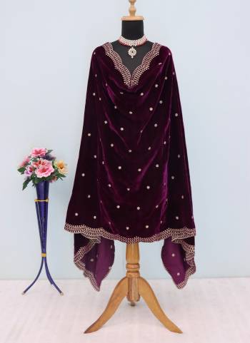 Grab These Beautiful Colored Ethnic Dupatta.This Dupatta is Fabricated On Beautiful Velvet Fabric . It Is Beautified With Beautiful Designer Sequance Embroidery Cut Work.