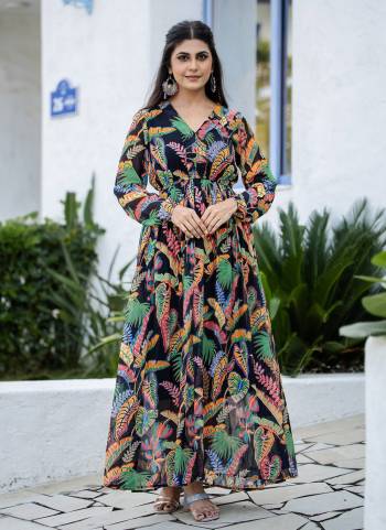 Garb These Beautiful Looking Readymade Long Kurti.These Kurti is Fabricated On Rayon.Its Beautified With Designer Printed.