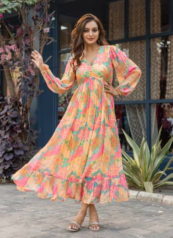 Garb These Beautiful Looking Readymade Long Kurti.These Kurti is Fabricated On Rayon.Its Beautified With Designer Printed.