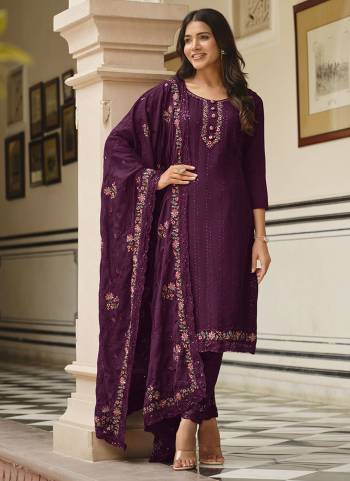 Attractive Looking These Party Wear Suit in Fine Colored Pair With Bottom And Dupatta.These Top Are Chinon And Dupatta Are Fabricated On Chinon Pair With Chinon Bottom.Its Beautified With Designe Heavy Multy Thread Embroidery Work.