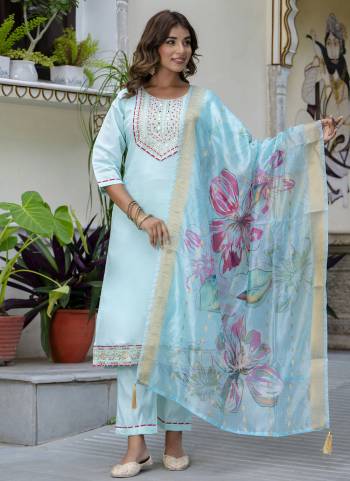 Garb These Beautiful Looking Party Wear Readymade Suits With Dupatta.These Suit is Fabricated On Top Are Silk Blend  And Bottom Are Silk Blend And Organza Dupatta .Its Beautified With Designer Thread Embroidery Work.