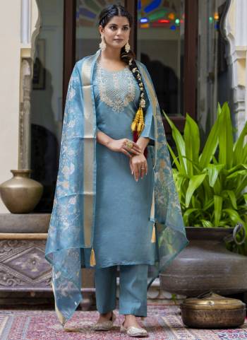 Garb These Beautiful Looking Party Wear Readymade Suits With Dupatta.These Suit is Fabricated On Top Are Silk Blend  And Bottom Are Silk Blend And Organza Dupatta .Its Beautified With Designer Thread Embroidery Work.