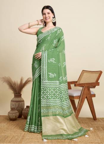 Looking This Party Wear Saree Paired With Blouse.This Saree And Blouse Are Cotton Based Fabric With Wevon Pallu Designer With Printed And Sequance Embroidery Work. Buy This Pretty Saree Now.