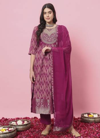 Garb These Beautiful Looking Readymade Suits With Dupatta.These Suit is Fabricated On Top Are Cotton Silk And Bottom Are Santoon And Nazmin Dupatta .Its Beautified With Wevon Designer With Embroidery Work,Printed.