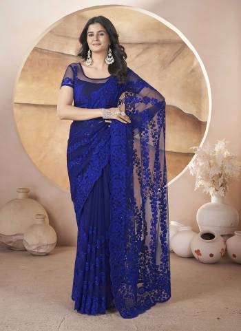 Attrective These Party Wear Saree in Fine Colored.These Saree Are Butterfly Net And Blouse is Butterfly Net Fabricated.Its Beautified With Designer Tone To Tone Thread Embroidery,Stone Work.