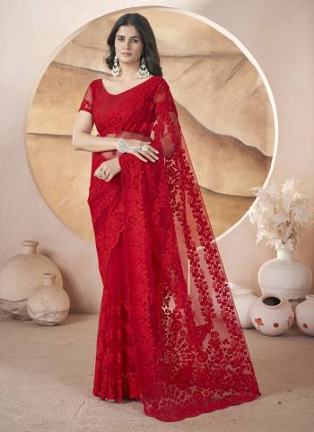 Attrective These Party Wear Saree in Fine Colored.These Saree Are Butterfly Net And Blouse is Butterfly Net Fabricated.Its Beautified With Designer Tone To Tone Thread Embroidery,Stone Work.