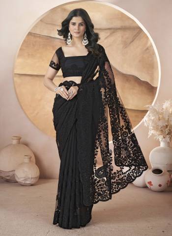 Attrective These Party Wear Saree in Fine Colored.These Saree Are Butterfly Net And Blouse is Butterfly Net Fabricated.Its Beautified With Designer Tone To Tone Thread Embroidery,Stone Work.