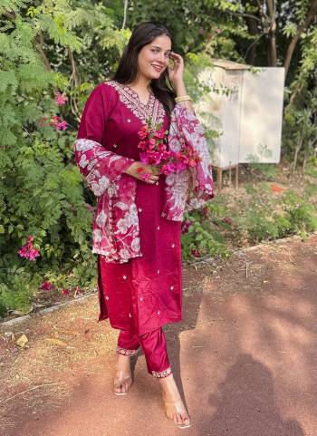 Looking These Beautiful Looking Readymade Suits With Dupatta.These Suit is Fabricated On Top Are Viscose Rayon And Bottom Are Viscose Rayon And Organza Dupatta .Its Beautified With Designer Embroidery Work,Printed Dupatta.