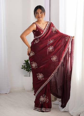 Attrective Looking These Party Wear Saree in Fine Colored.These Saree Are Fendy Satin And Blouse is Fendy Satin Fabricated.Its Beautified With Heavy Designer Beads Hand Work.