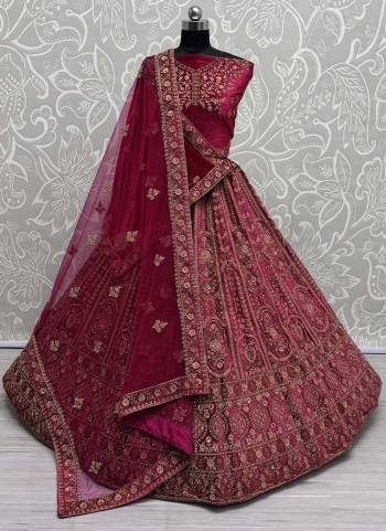 For A Fancy Designer Look,Grab These Lehenga Choli With 2 Dupatta in Fine Colored.These Lehenga And Choli Are Velvet And Dupatta Are Fabricated On Soft Net & Velvet Pair.Its Beautified With Designer Sequance,Multy Thread,Dori Embroidery With Patch,Diamond Work.
