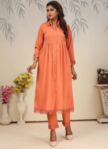 Grab These Beautiful Looking Readymade Top With Bottom Set.These Top And Bottom is Fabricated On Rinkal Cotton.Its Beautified With Solid Designer.