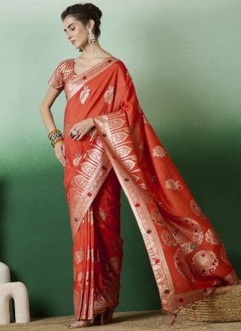 Looking These Party Wear Saree in Fine Colored.These Saree And Blouse Is Dolla Cotton Fabricated.Its Beautified With Wevon Meenakari Designer.