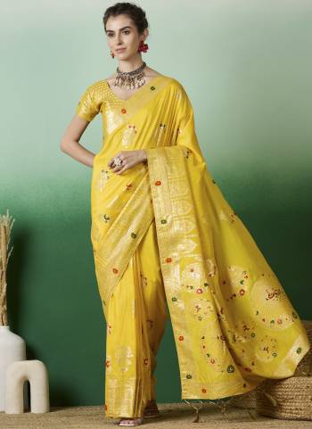 Looking These Party Wear Saree in Fine Colored.These Saree And Blouse Is Dolla Cotton Fabricated.Its Beautified With Wevon Meenakari Designer.