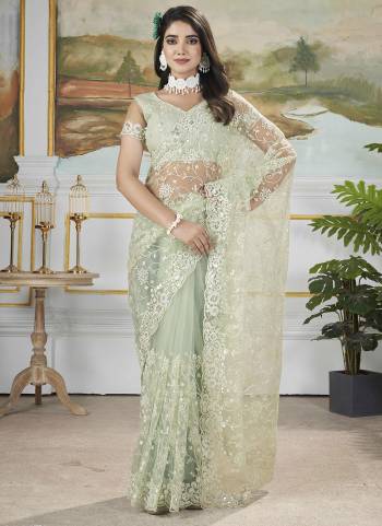 Garb These Party Wear Saree in Fine Colored.These Saree Are Butterfly Net And Blouse is Butterfly Net Fabricated.Its Beautified With Designer Duble Sequance,Thread Embroidery,Cut Work.