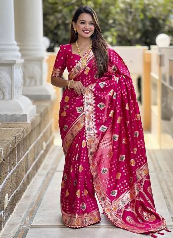 Garb These Party Wear Saree in Fine Colored.These Saree And Blouse is Fabricated On Dolla Silk.Its Beautified With Weaving Meenakari Designer.