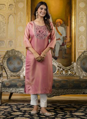 Attrective These Beautiful Looking Readymade Kurti.These Kurti Fabricated On Shimmer Silk.Its Beautified With Designer Embroidery Work.