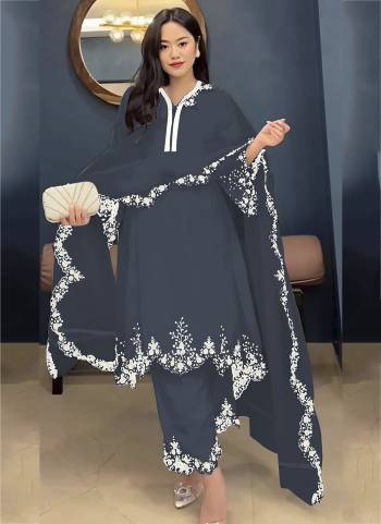 Garb These Party Wear Designer Salwar Suits in Fine Colored Pair With Dupatta.These Top Are Faux Georgette And Dupatta Are Fabricated On Organza Pair With Faux Georgette Bottom.Its Beautified With Designer Embroidery Work.