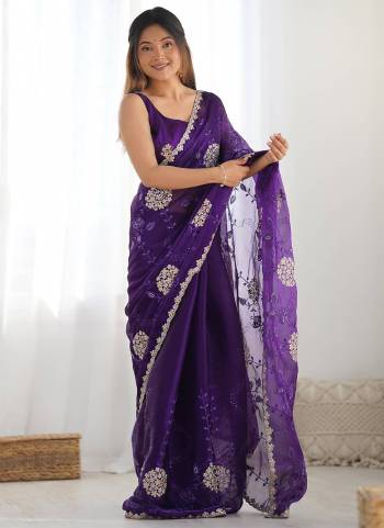Attractive These Party Wear Saree in Fine Colored.These Saree Are Jimmy Choo And Blouse is Fabricated On Jimmy Choo.Its Beautified With Designer Thread,Jari,Double Sequance Embroidery Work.