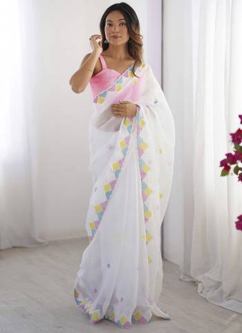 Attractive These Party Wear Saree in Fine Colored.These Saree Are Jimmy Choo And Blouse is Fabricated On Banglori Silk.Its Beautified With Designer Multy Thread,Sequance Embroidery Work.
