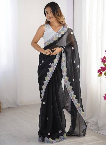 Attractive These Party Wear Saree in Fine Colored.These Saree Are Jimmy Choo And Blouse is Fabricated On Banglori Silk.Its Beautified With Designer Multy Thread,Sequance Embroidery Work.