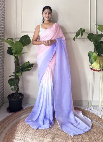 Attrective These Party Wear Ready To Wear Saree in Fine Dual Shaded Colored.These Saree Are Crunchy Pedding And Blouse is Satin Banglori Fabricated.Its Beautified With Pedding Color Printed.