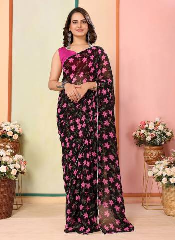Looking These Party Wear Ready To Wear Saree in Fine Colored.These Saree Are Georgette And Blouse is Art Silk Fabricated.Its Beautified With Designer Printed.