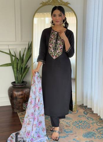Garb These Suit in Fine Colored Pair With Bottom And Dupatta.These Top And Bottom Are Fabricated On Rayon Pair With Tabby Silk Dupatta.Its Beautified With Designer Embroidery Work, Printed .