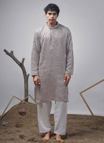 For A festive Wear,Grab These Readymade Kurta With Payjama in Fine Colored.These Kurta is Fabricated On Greek Satin And Art Silk Bottom With Designer Embroidery Work.Buy Now.