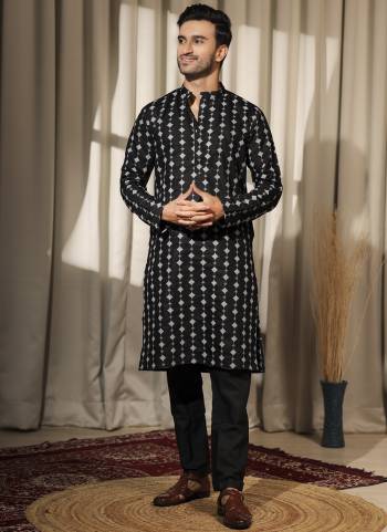 For A festive Wear,Grab These Readymade Kurta With Payjama in Fine Colored.These Kurta is Fabricated On Viscose And Art Silk Bottom With Designer Embroidery Work.Buy Now.