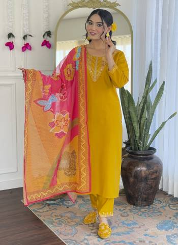 Attrective These Suit in Fine Colored Pair With Bottom And Dupatta.These Top And Bottom Are Fabricated On Chanderi Silk Pair With Linen Dupatta.Its Beautified With Designer Embroidery Work .