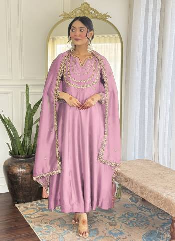Attrective These Suit in Fine Colored Pair With Bottom And Dupatta.These Top And Bottom Are Fabricated On Vichitra Silk Pair With Vichitra Silk Dupatta.Its Beautified With Designer Embroidery Work .