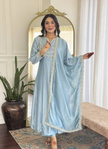Attrective These Suit in Fine Colored Pair With Bottom And Dupatta.These Top And Bottom Are Fabricated On Vichitra Silk Pair With Vichitra Silk Dupatta.Its Beautified With Designer Embroidery Work .