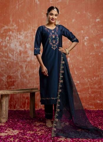 Attractive These Beautiful Party Wear Readymade Suits With Dupatta.These Suit is Fabricated On Top And Bottom Are Viscose Rayon And Organza Dupatta .Its Beautified With Designer Embroidery Work.