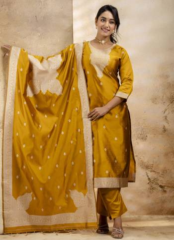 Garb These Beautiful Party Wear Readymade Suits With Dupatta.These Suit is Fabricated On Top And Bottom Are Cotton Blend And Banarasi Silk Dupatta .Its Beautified With Weaving Jacquard Designer.